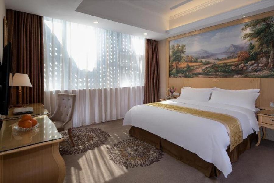 Vienna Hotel Guangzhou Baiyun Airport Esterno foto