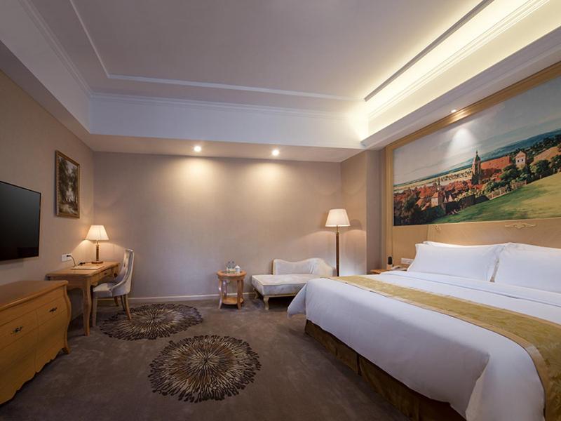 Vienna Hotel Guangzhou Baiyun Airport Esterno foto