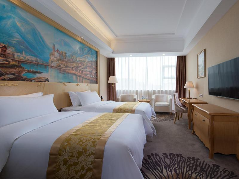 Vienna Hotel Guangzhou Baiyun Airport Esterno foto