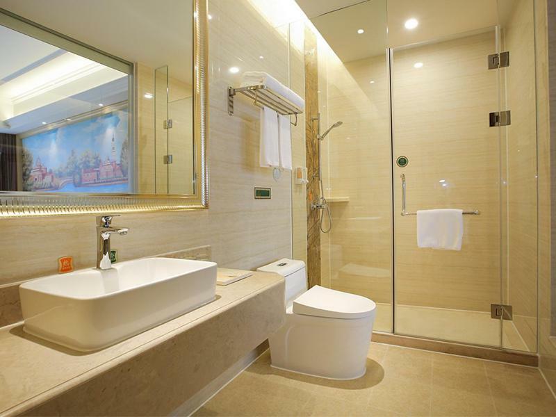 Vienna Hotel Guangzhou Baiyun Airport Esterno foto